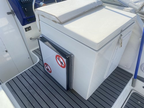 Rinker260FiestaVee_03